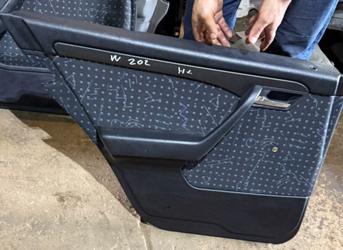 Mercedes w202 limousine - mercedes,